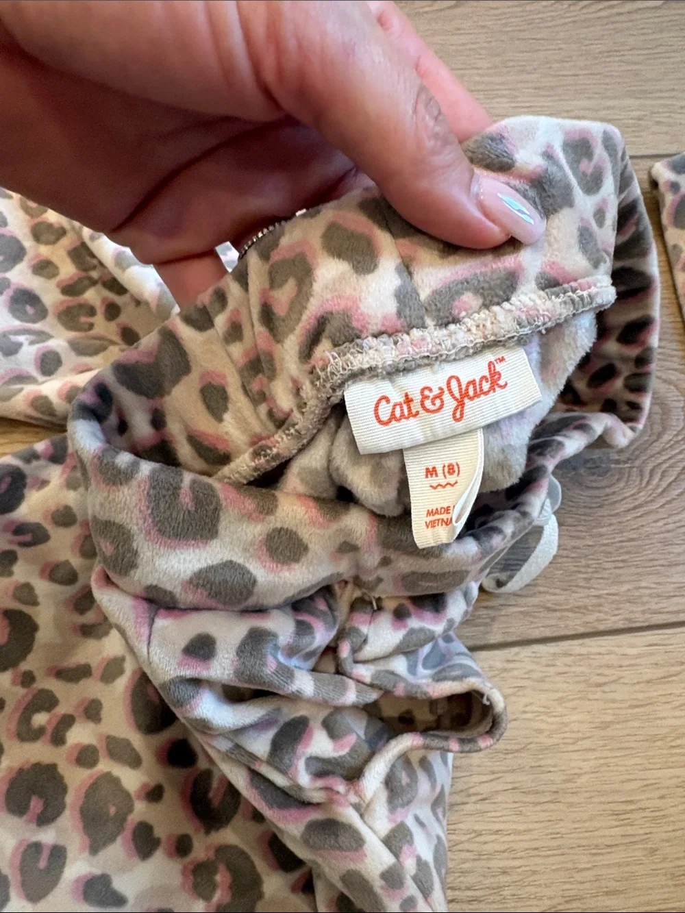 Girls' Pink Leopard Set - Cozy Long Sleeve Top & Jogger Pants